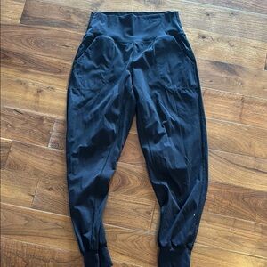 ZYIA Black High-Rise Joggers